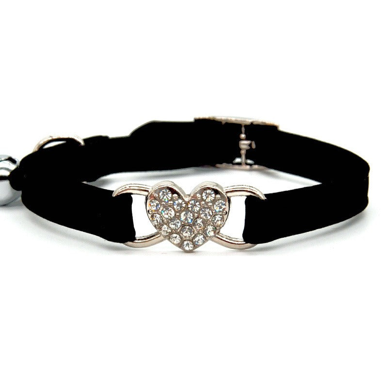 Velvet Choker Design Collar